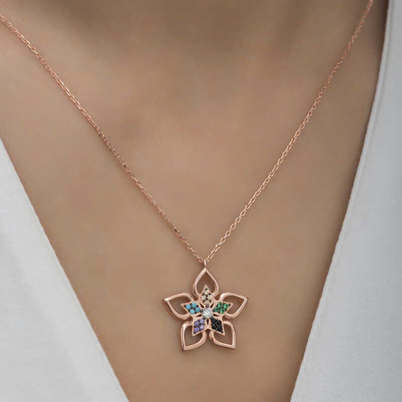 ​925 Ayar Gümüş Renkli Taşlı Çiçek Kadın Gümüş Kolye