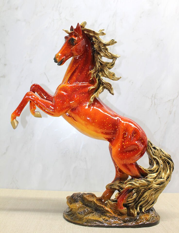 Polyester Şahlanmış At Figürü