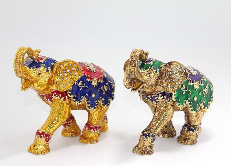 Taşlı Tekli Fil Figürü