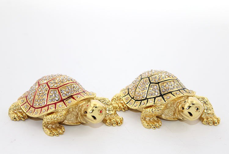 Taşlı Kaplumbağa Figürü