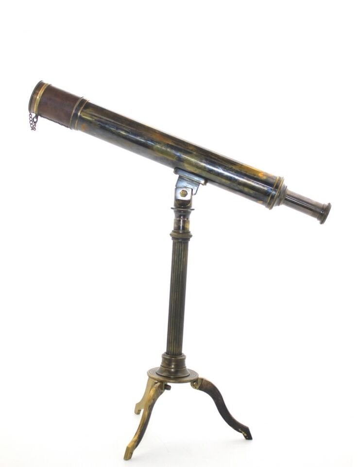 Pirinç Ayaklı Dürbün