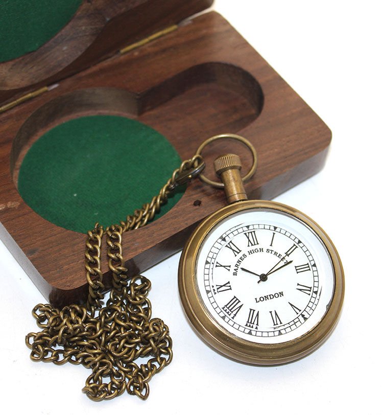 Ahşap Kutulu Pirinç Köstekli Saat