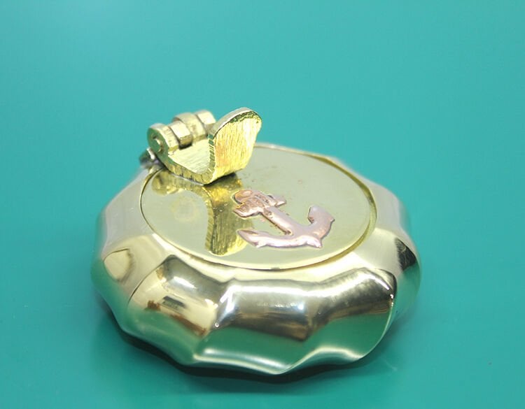 Pirinç Çapalı Kapaklı Küllük