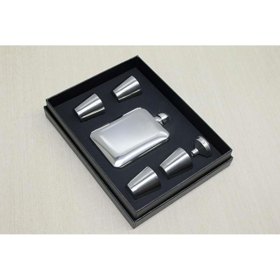 4 Shot Bardaklı Matara Seti