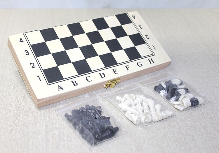 Ahşap Kutulu Satranç ve Tavla Seti