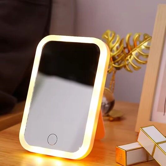 Taşınabilir LED Makyaj Aynası 12×16 cm, 3 Renk